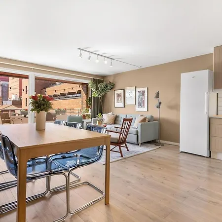 4br Penthouse In Center With Free Parking Apartament