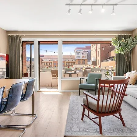 4br Penthouse In Center With Free Parking Apartament